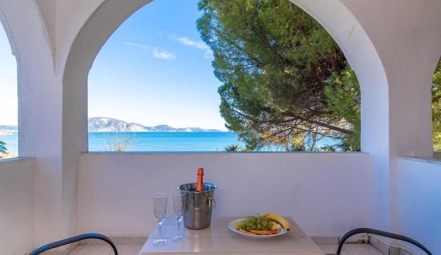Porto Koukla Beach Hotel