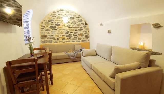 Stoes Traditional Suites