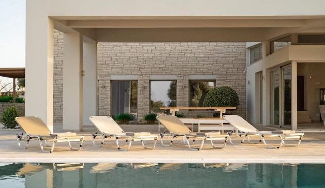 Diktamon Villa Retreat in Heraklion
