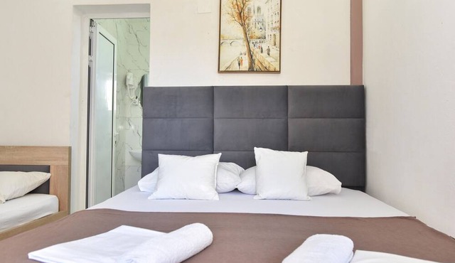 Studio Room w Balcony 6 min to Beach in Ulcinj