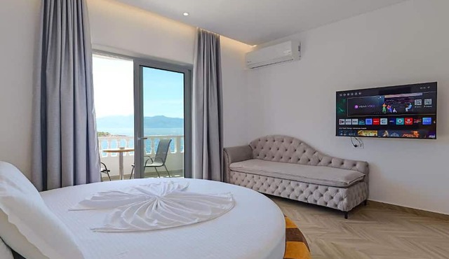 Villa Juna Beach