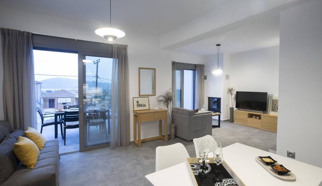 Aloft Luxury - Villa Argia with sea view