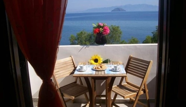 Pali Nisyros Hotel