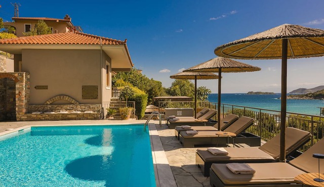Paramithenio Village Beach Resort & Spa