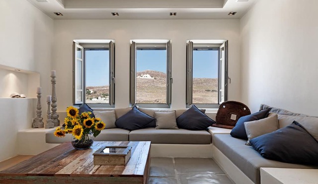 Themonies Luxury Suites