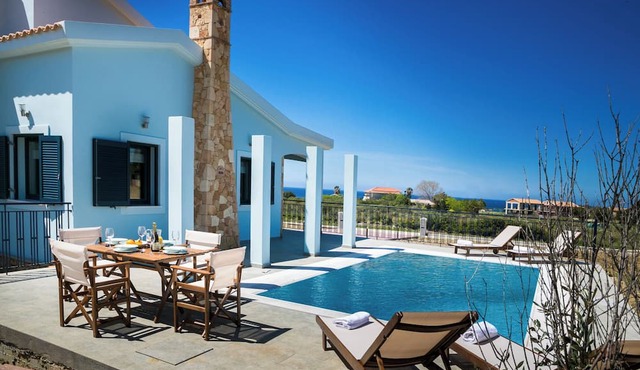 Estrellas Luxury Villas