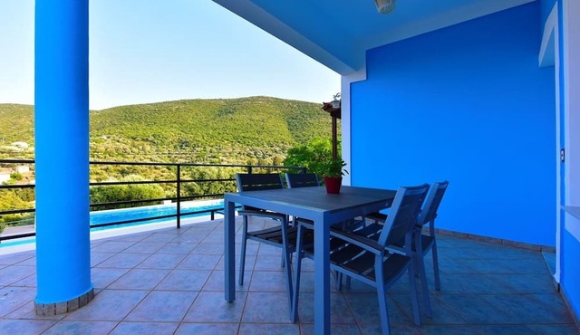 Mouzakis Villas