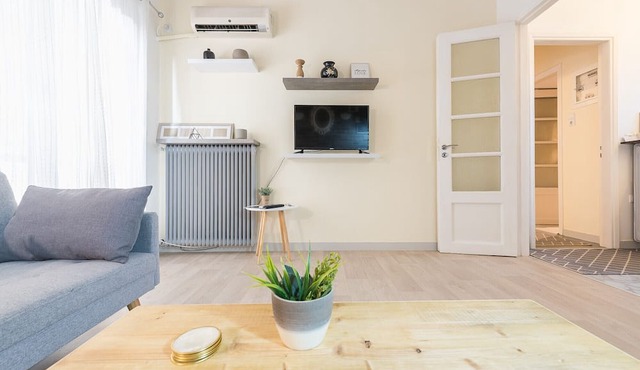Stylish 1BR Retreat in Central Athens