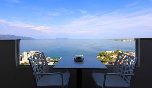 Hill Suites