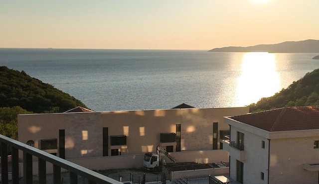 NEW Villa Lumina/Pool & Ocean View/Budva Riviera/3-Bedroom for 6 Guests