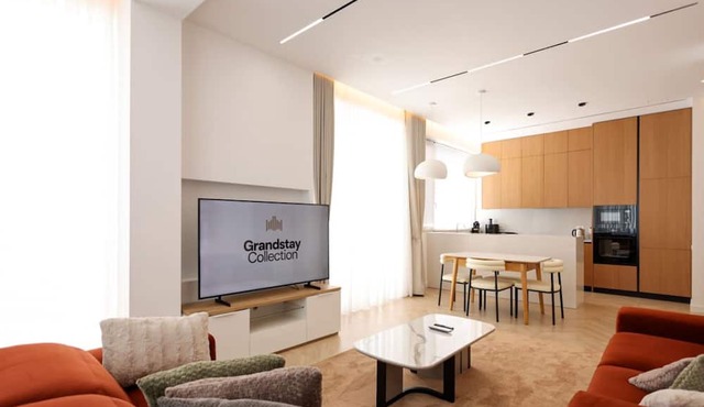 Grandstay Sea Penthouse 02