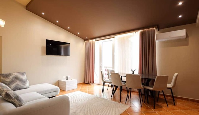 Twin Rooftop Apartments with Balcony & Fafa View