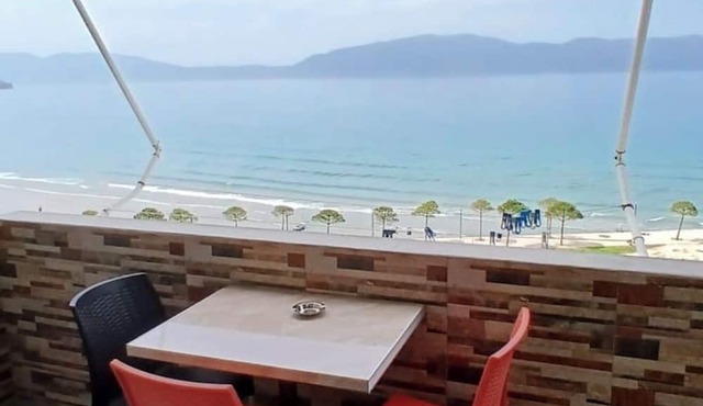 Azure Lungomare Vlore