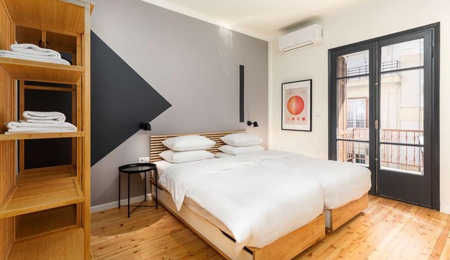 Vista: Spacious city centre home