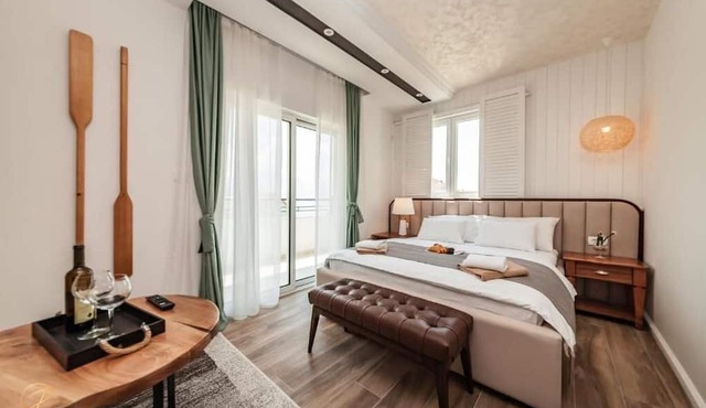 Studio Apartment with Sea View and Balcony