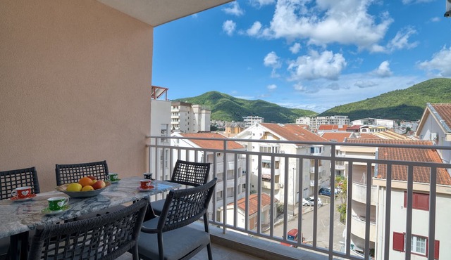 Comfort apartments near the beach in Budva