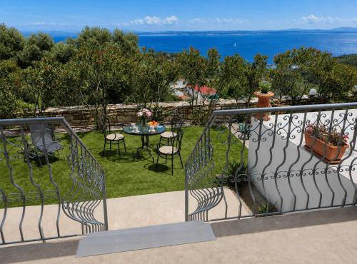 Sea View Kallisto - Mastiha Grove Suite Chios