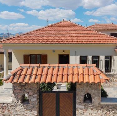 Elida Inn Near ATH Airport in Markopoulo