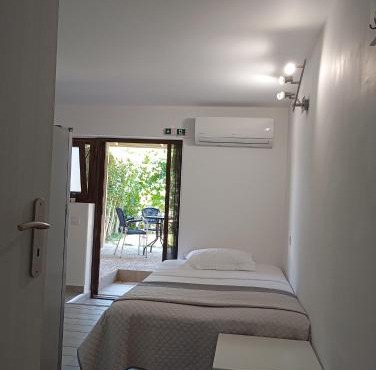 Calma Kourouta Apartments