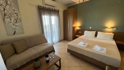 Anthoussa Rooms