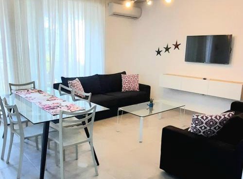 Comfortable Big Apartment-San Pietro Resort, Lalez, Durres in Draç