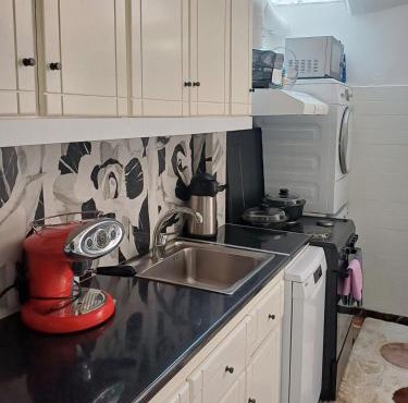 Constantina D Apt Argos