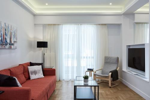 Luxurious Spacious Apt next to Hilton Hotel in Athens