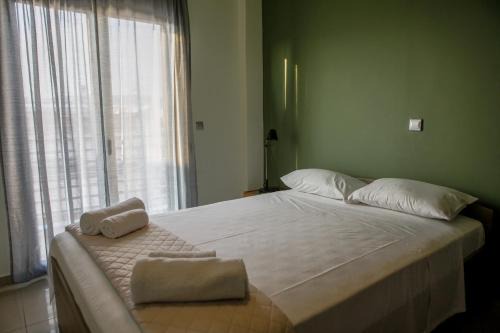 Lak Peristeri Homes 50m from metro station