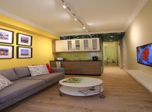 Athens Plaka Modern Decorated Apartment